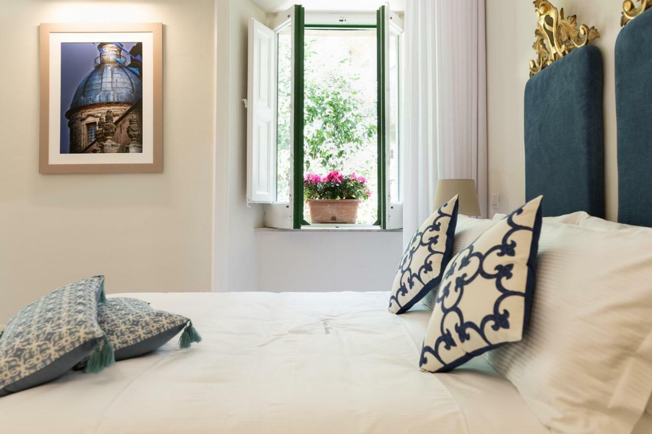 Palazzo Taranto Luxury Rooms Caltagirone Exterior foto